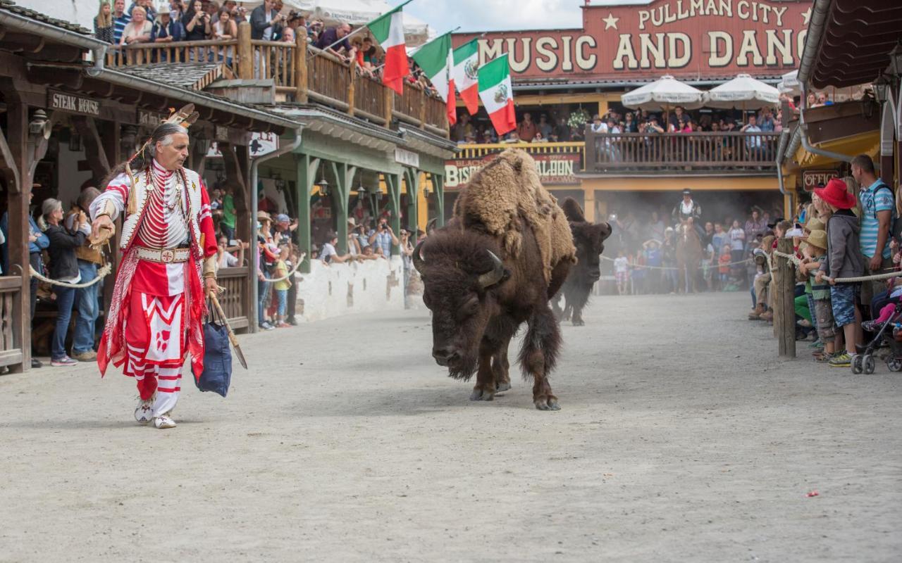 Pullman City Ferienpark Егинг Екстериор снимка